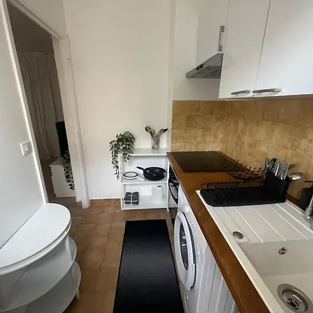 Joli Au Centre De Les Pins ジュアン・レ・パン